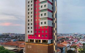 Leedon Hotel&Suites Surabaya